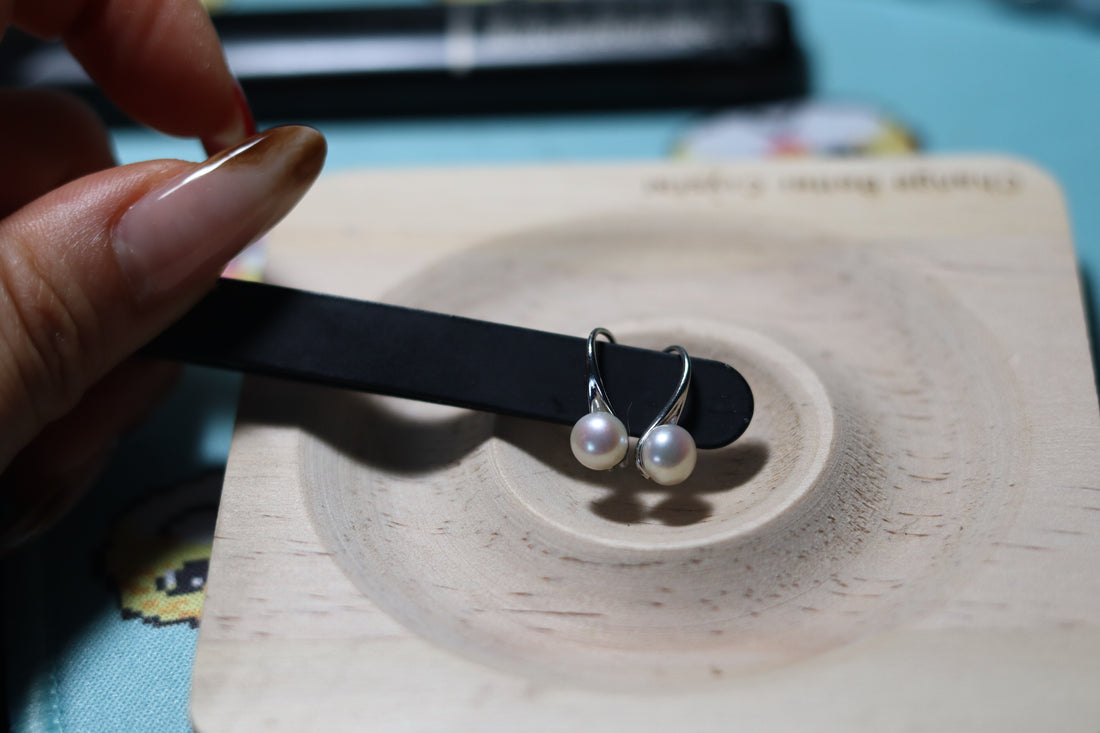 🌿 Handmade Freshwater High Heel Petal Natural Pearl Earring – Effortless Elegance, Ethically Crafted